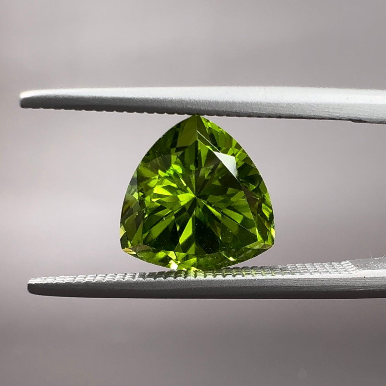 3.75ct 10mm Trillion Cut Peridot Loose Natural Gemstone