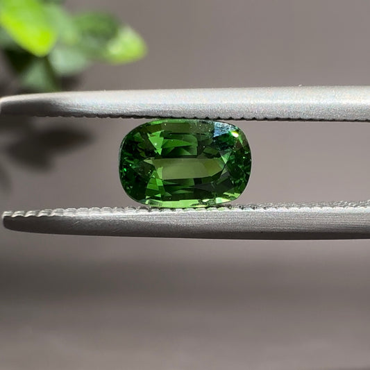 1.07ct Natural Elongated Cushion Cut Green Tsavorite Gemstone 7x5mm Loose Gemstone