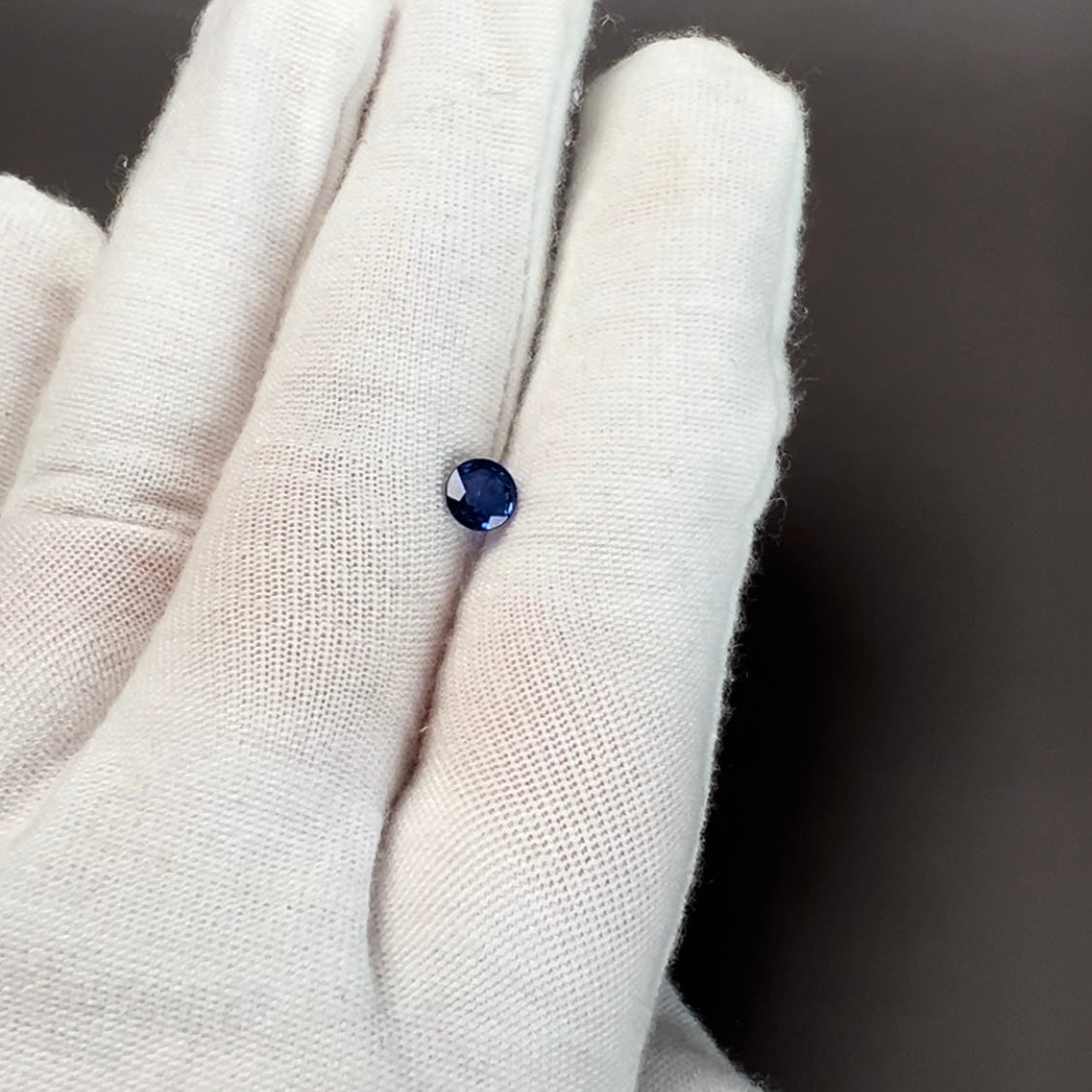 0.71ct Natural Round cut Blue Sapphire Gemstone 6mm Loose AA grade Thai origin