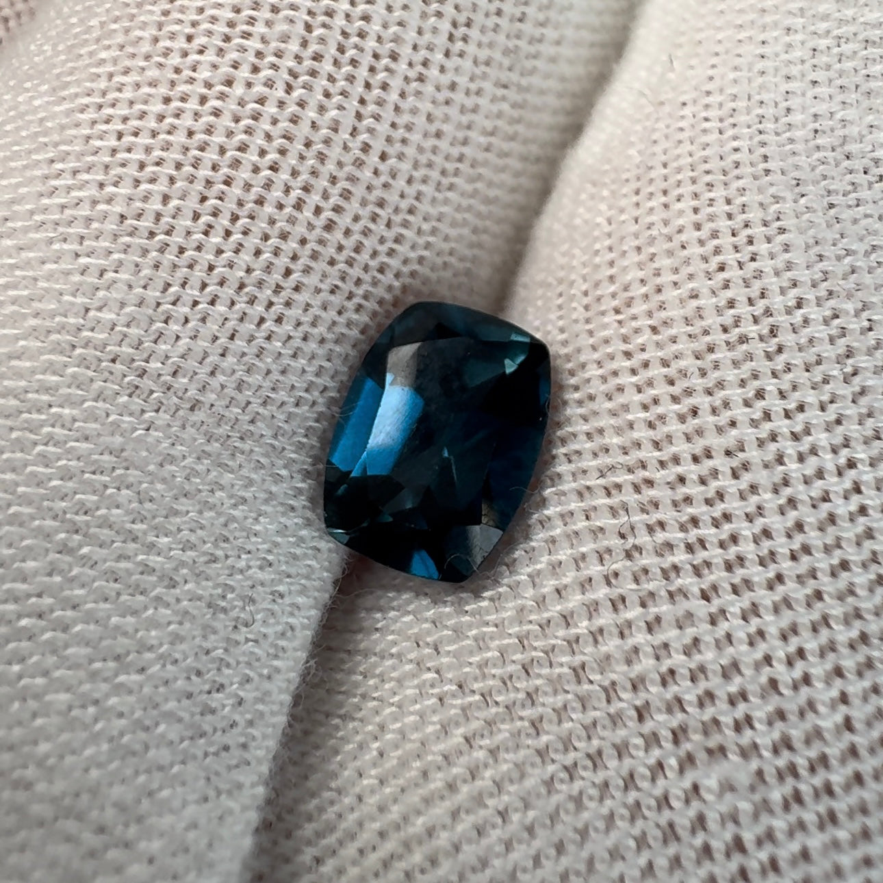 1.64ct Natural Long Cushion Blue London Topaz Gemstone 8x6 mm AAA Quality Loose