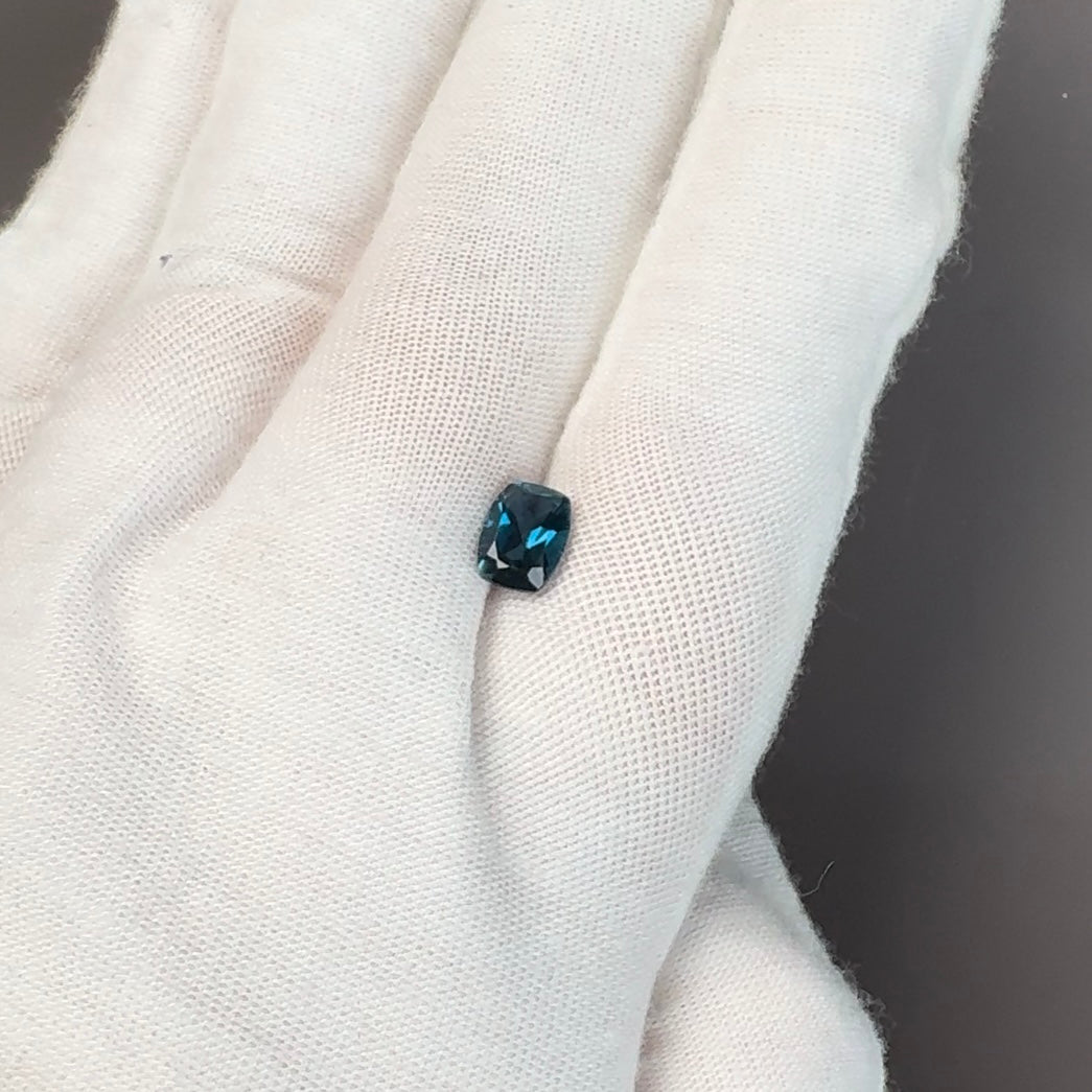 1.64ct Natural Long Cushion Blue London Topaz Gemstone 8x6 mm AAA Quality Loose